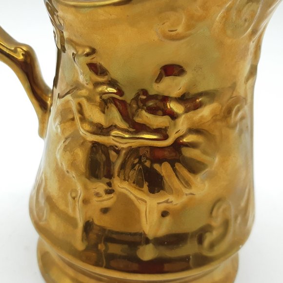 Pair of Small Gold Pitchers -By Wade Royal Victoria - Picture 6 of 11